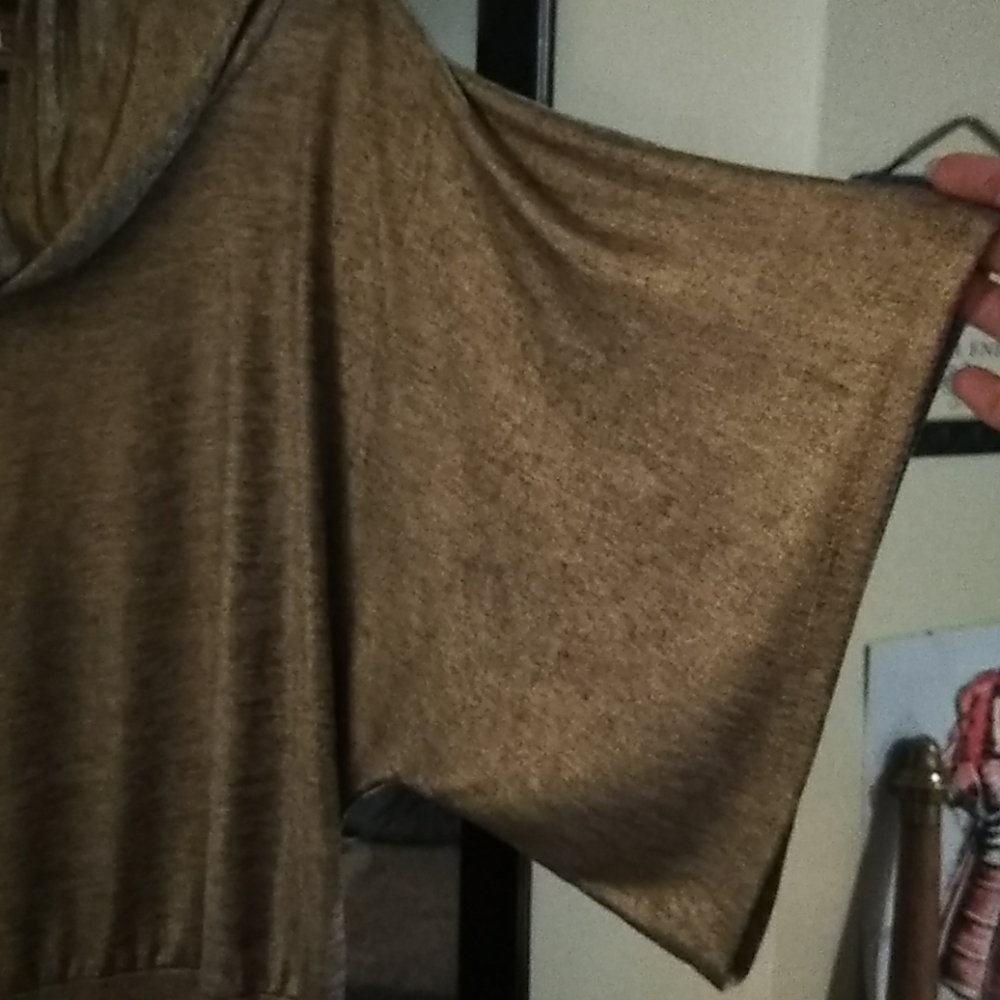 Blouse - Picture 2 of 3